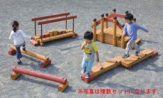 画像2: 木製ログアスレチック　丸太ステップ（手すり付き） 遊具　保育園　幼稚園 (2)