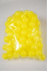 画像2: 【送料無料】ボールプール用ポリボール500個入り(黄色) (2)